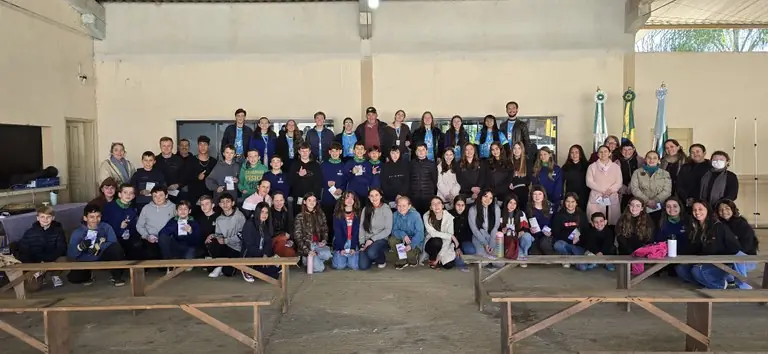 Parlamento Jovem faz última sessão do semestre em Queimadas